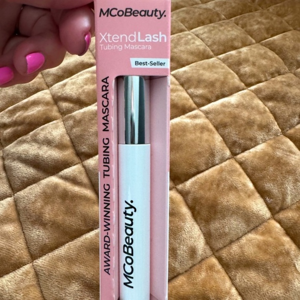 MCoBeauty BEST SELLING Xtend tubing mascara!! Zoom in for all the details!👀